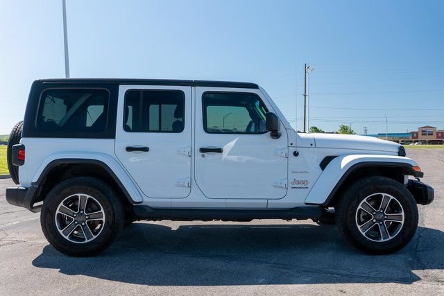 Used 2023 Jeep Wrangler Unlimited Sahara w/ Cold Weather Group AWD/4WD image 5