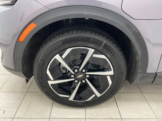 New 2026 Chevrolet Equinox EV LT image 7