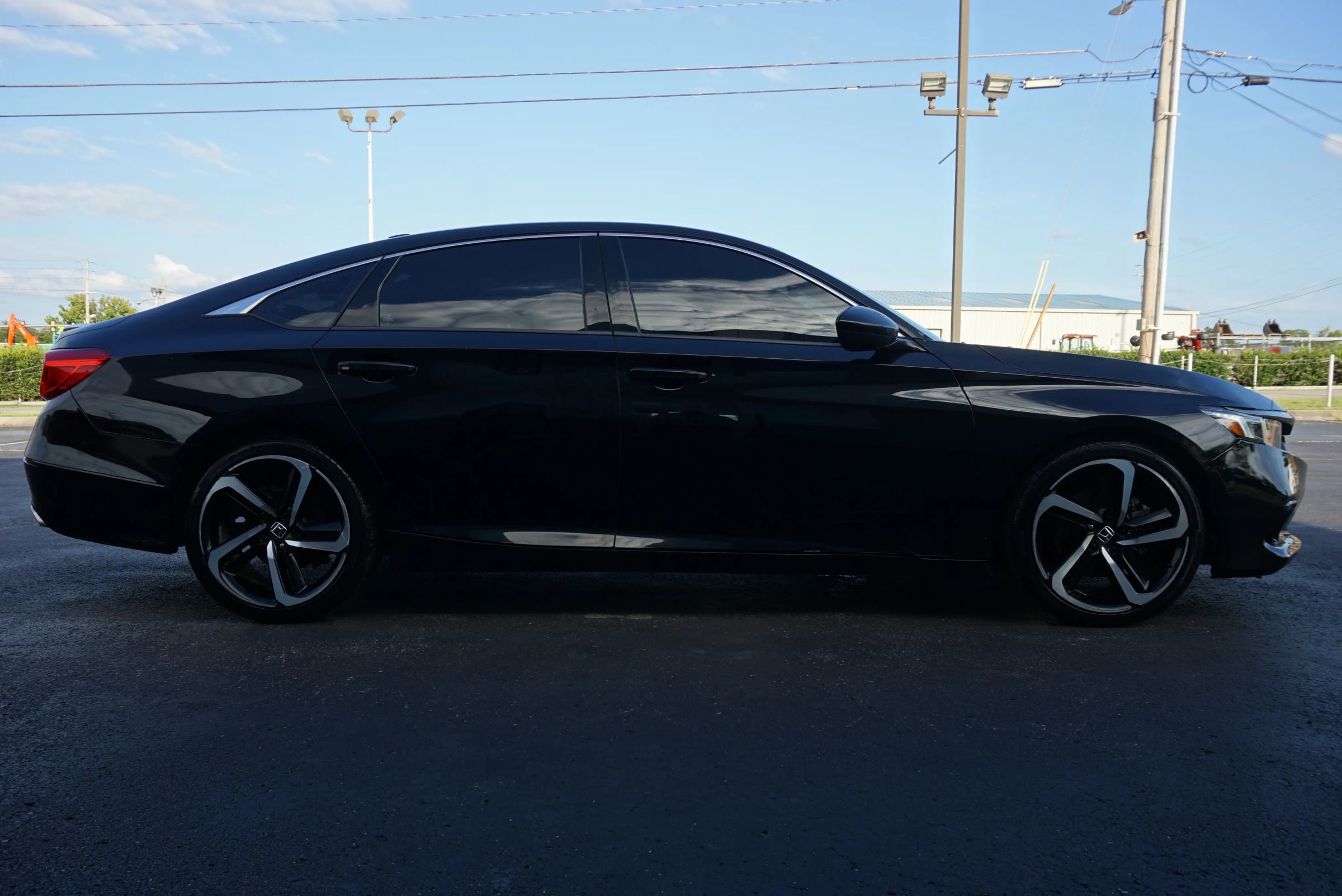 Used 2021 Honda Accord Sport image 4