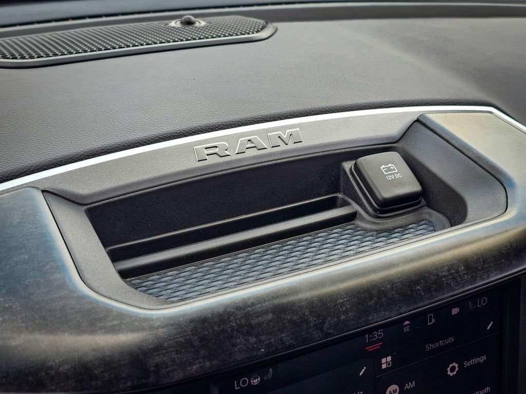 Used 2022 RAM 1500 Big Horn AWD/4WD image 23