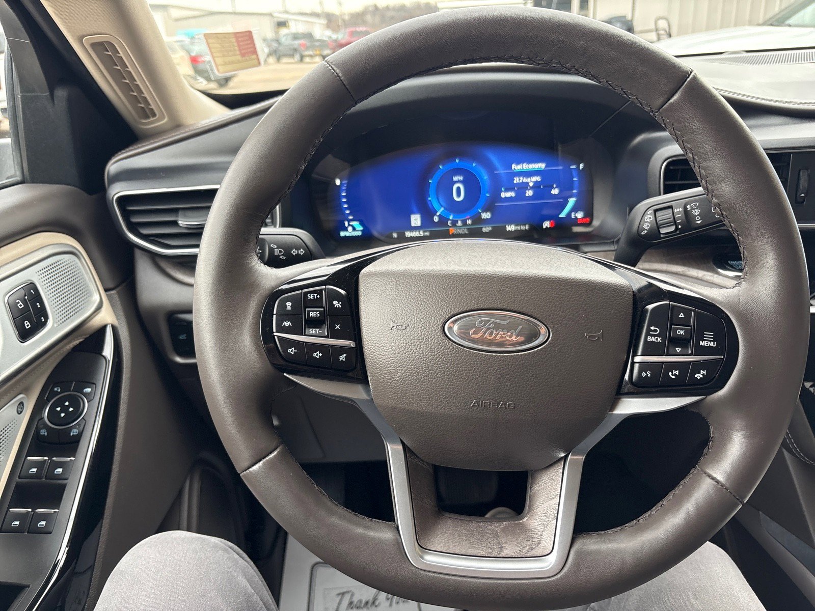 Used 2024 Ford Explorer Platinum w/ Technology Package image 16