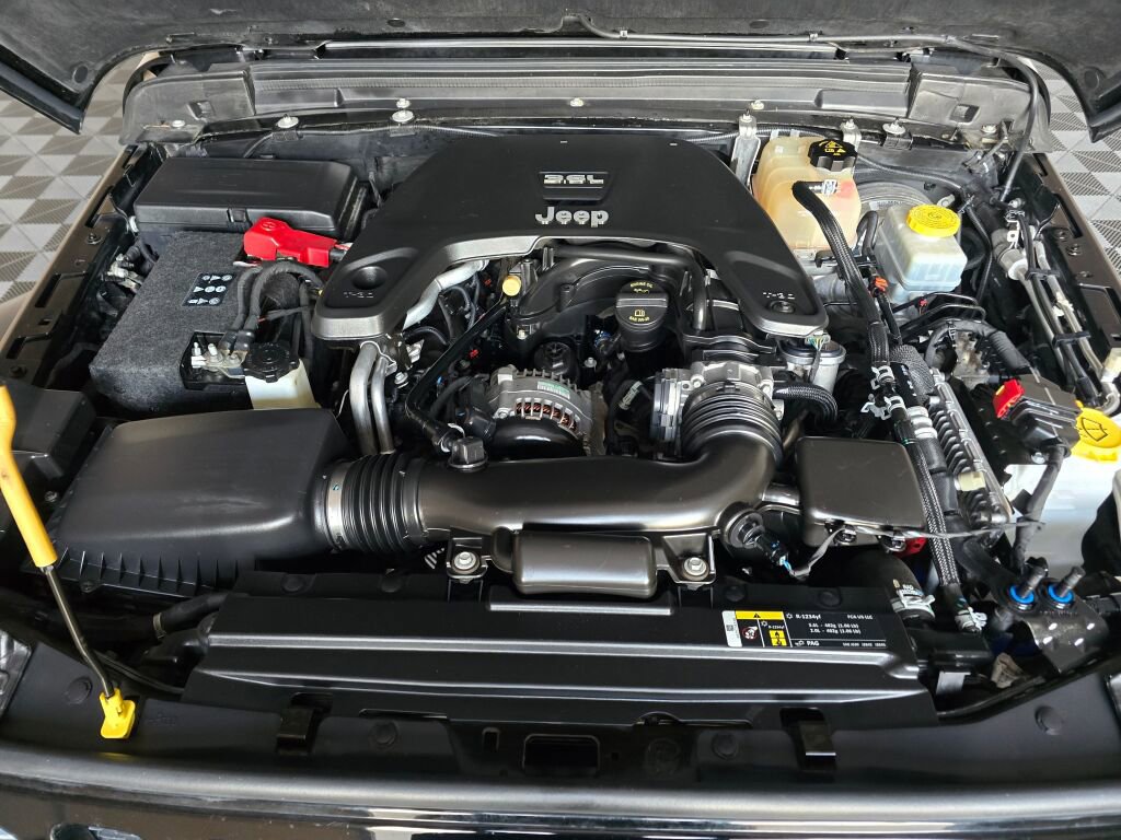 Used 2018 Jeep Wrangler Unlimited Sport S image 9