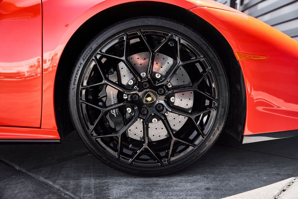 Used 2023 Lamborghini Huracan Tecnica image 30