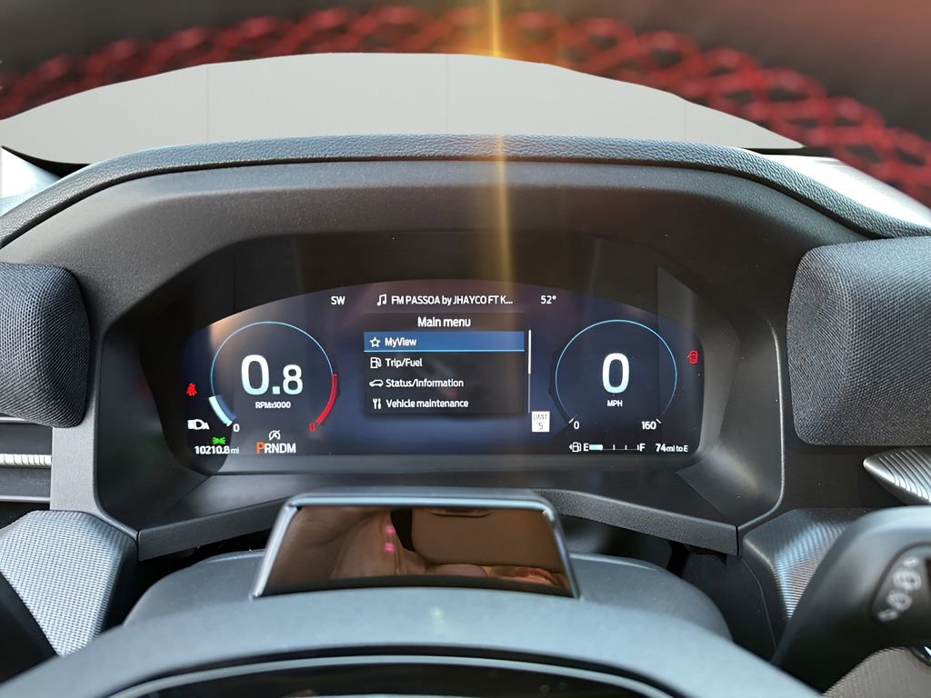 Used 2025 Ford Explorer ST image 34