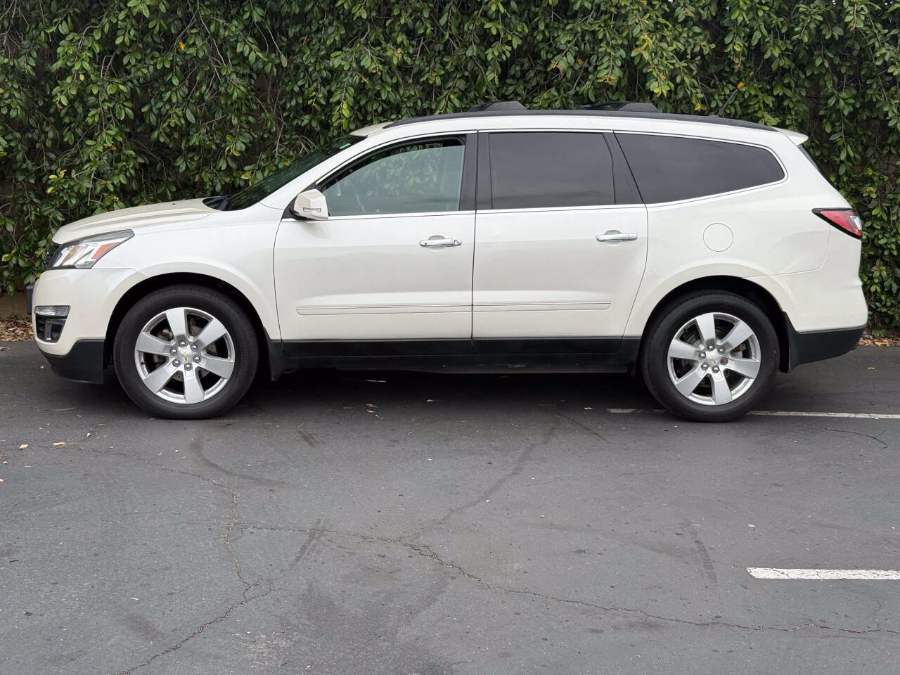 Used 2014 Chevrolet Traverse LTZ AWD/4WD image 6