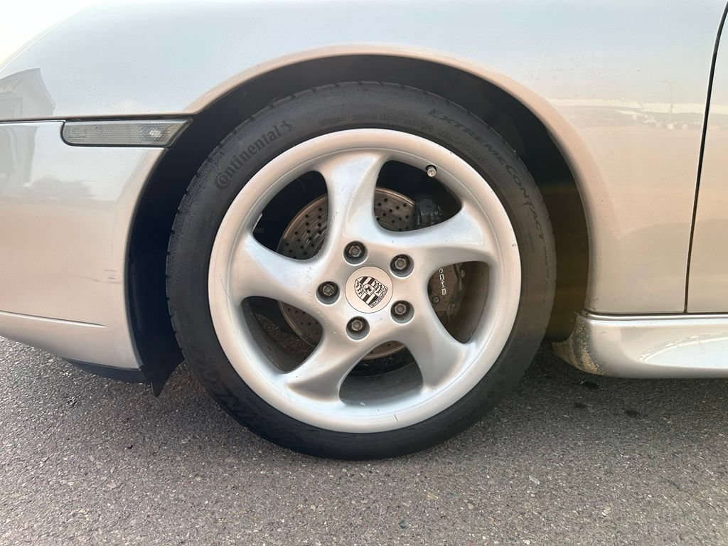Used 2000 Porsche 911 Carrera RWD image 36