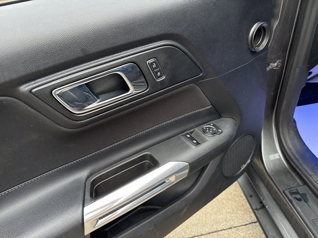 Used 2015 Ford Mustang GT image 22