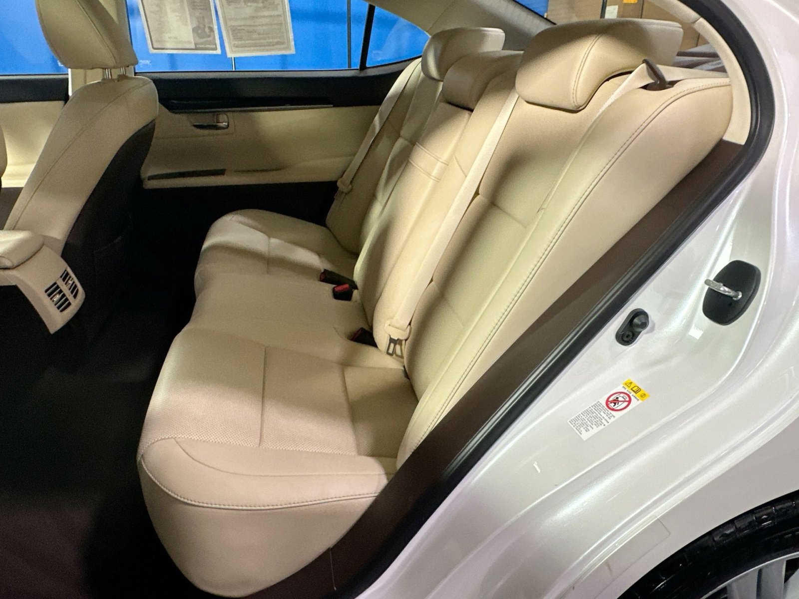 Used 2018 Lexus ES 350 w/ Accessory Package image 32