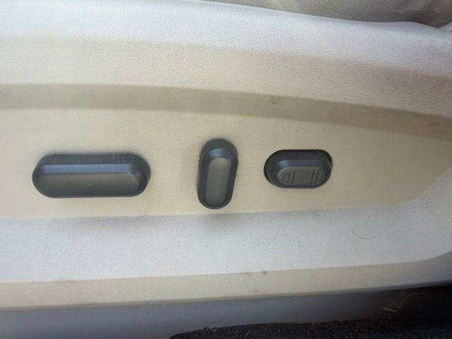 Used 2013 Ford Edge SEL FWD image 24