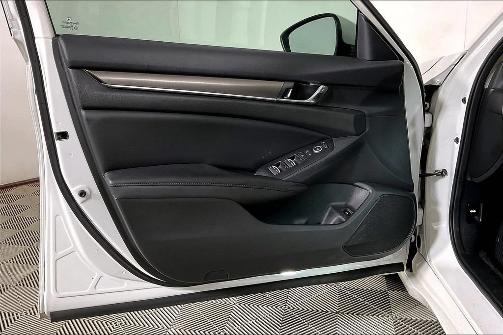 Used 2019 Honda Accord LX image 22