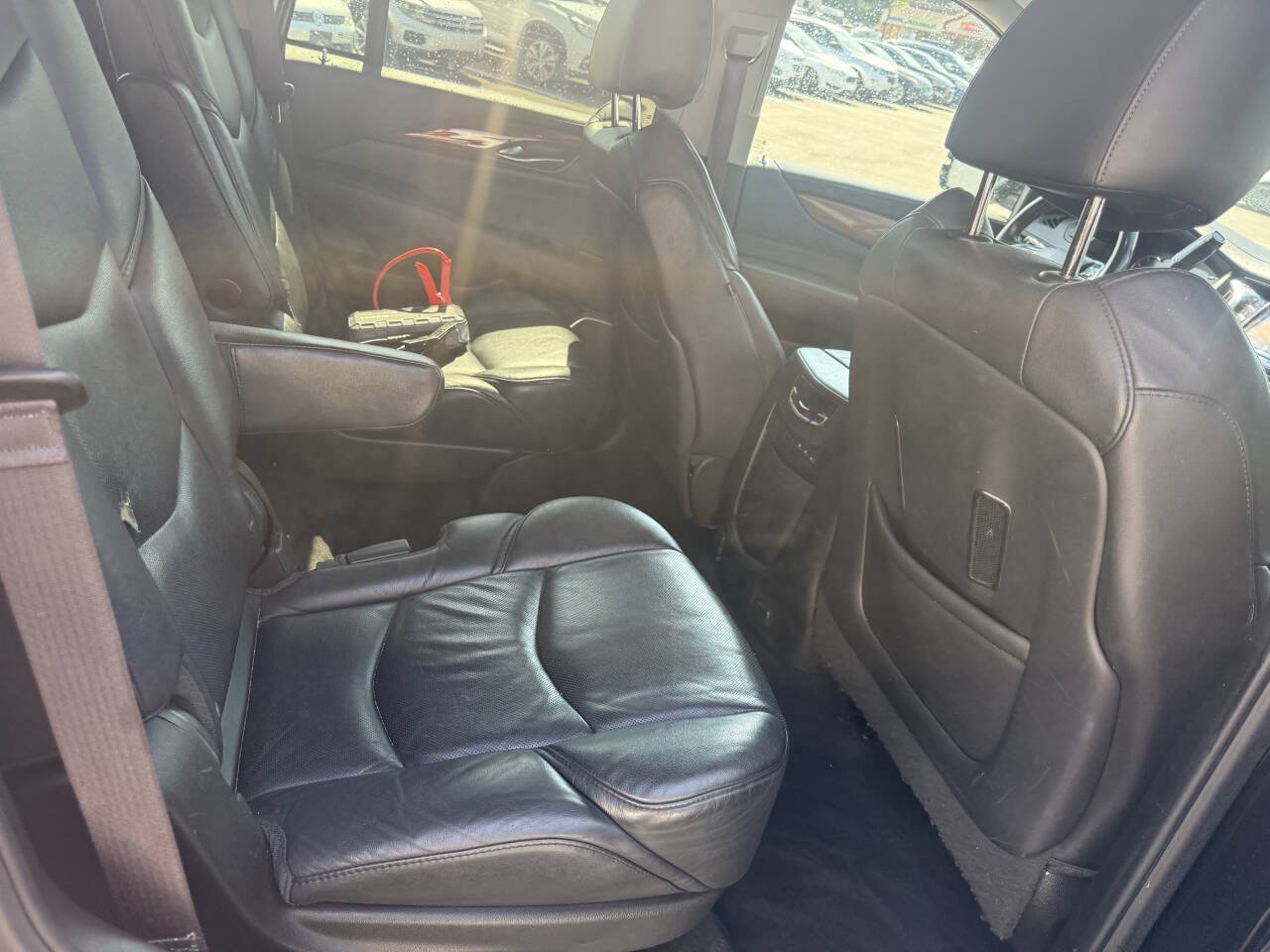 Used 2017 Cadillac Escalade Luxury AWD/4WD image 23