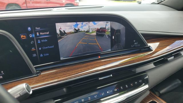 Used 2021 Cadillac Escalade Premium Luxury w/ LPO, Radiant Package AWD/4WD image 20