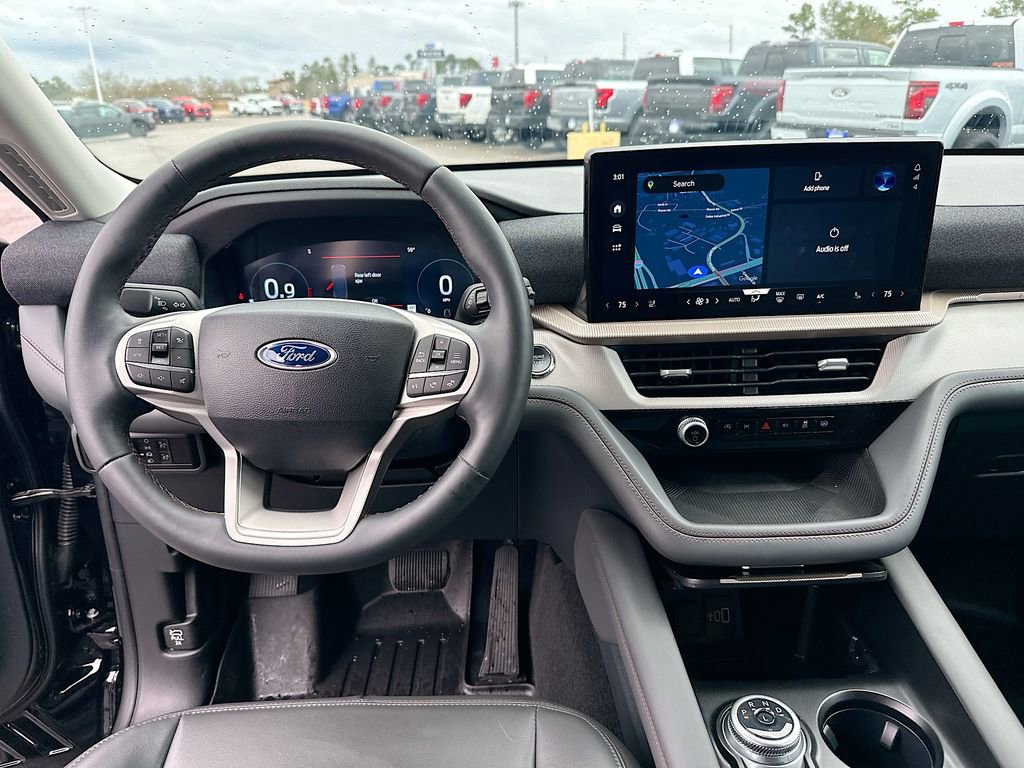 Certified 2025 Ford Explorer Active w/ Active Comfort Package image 19