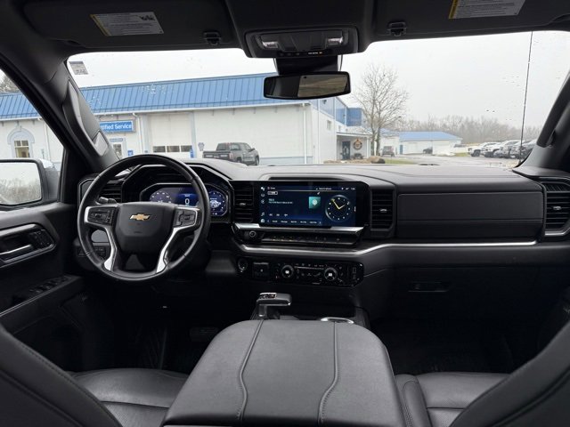 Used 2024 Chevrolet Silverado 1500 LTZ image 11