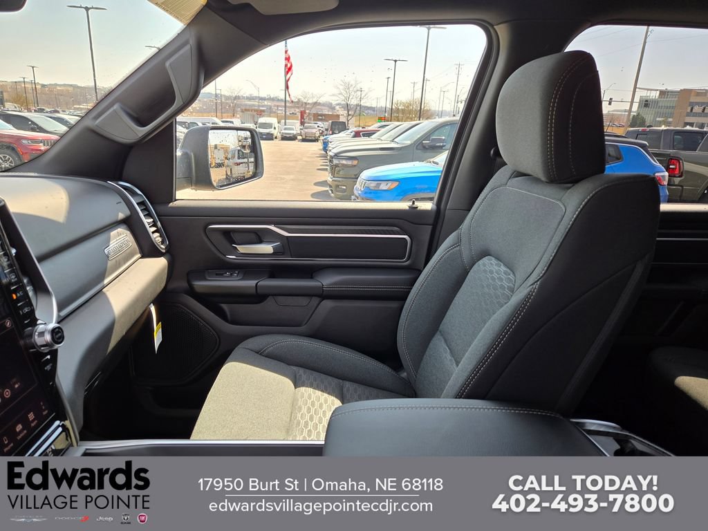 New 2026 RAM 1500 Big Horn AWD/4WD image 24