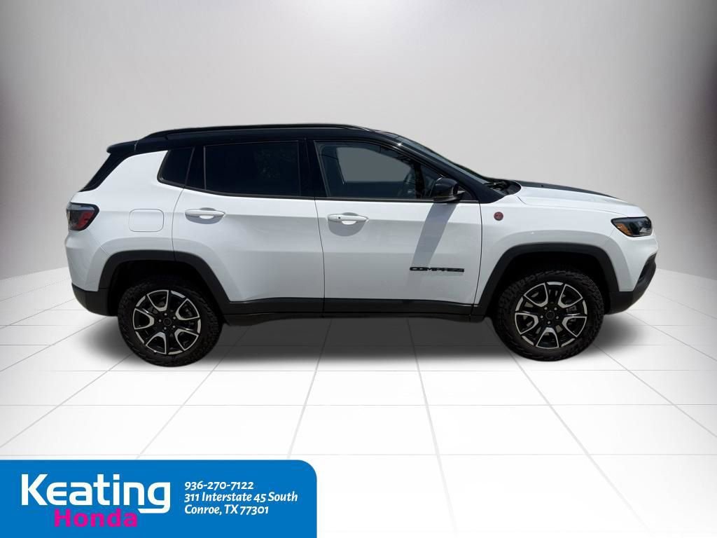 Used 2026 Jeep Compass Trailhawk AWD/4WD image 5