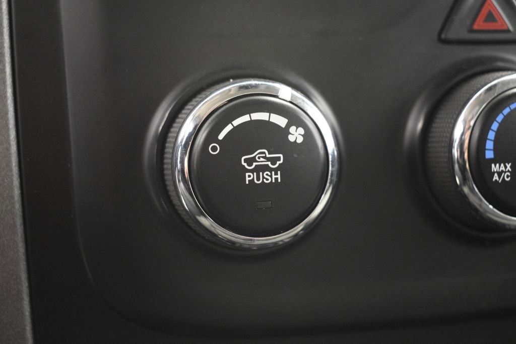 Used 2014 RAM 2500 Tradesman w/ Chrome Appearance Group image 41