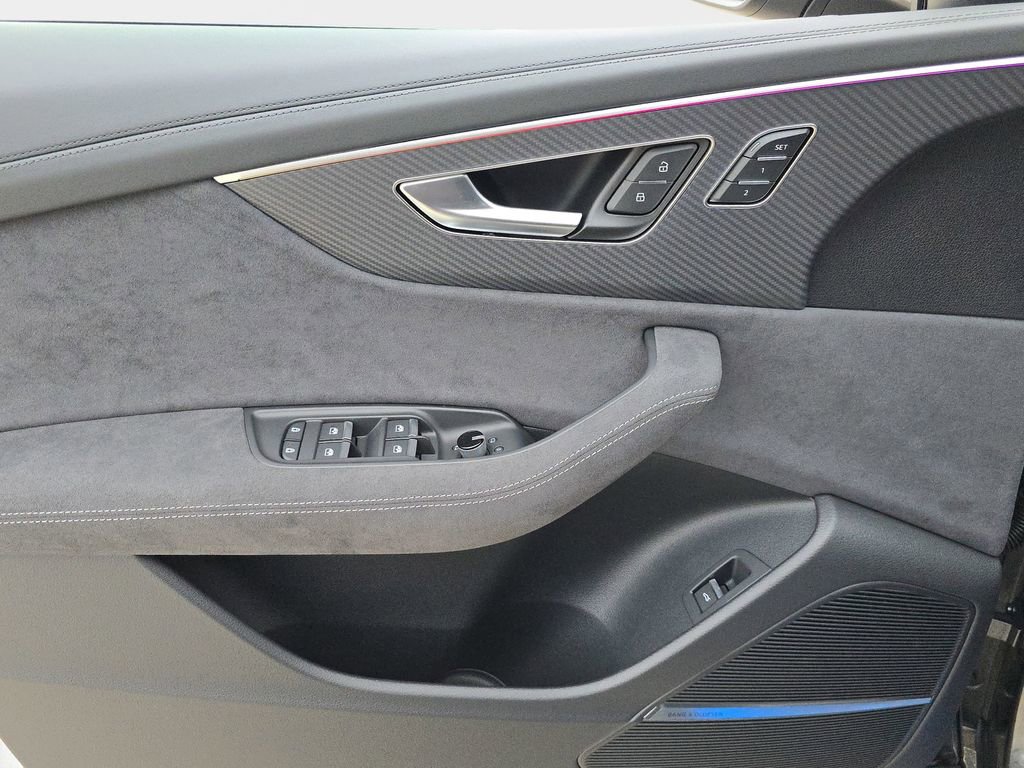 New 2026 Audi RS Q8 performance image 18