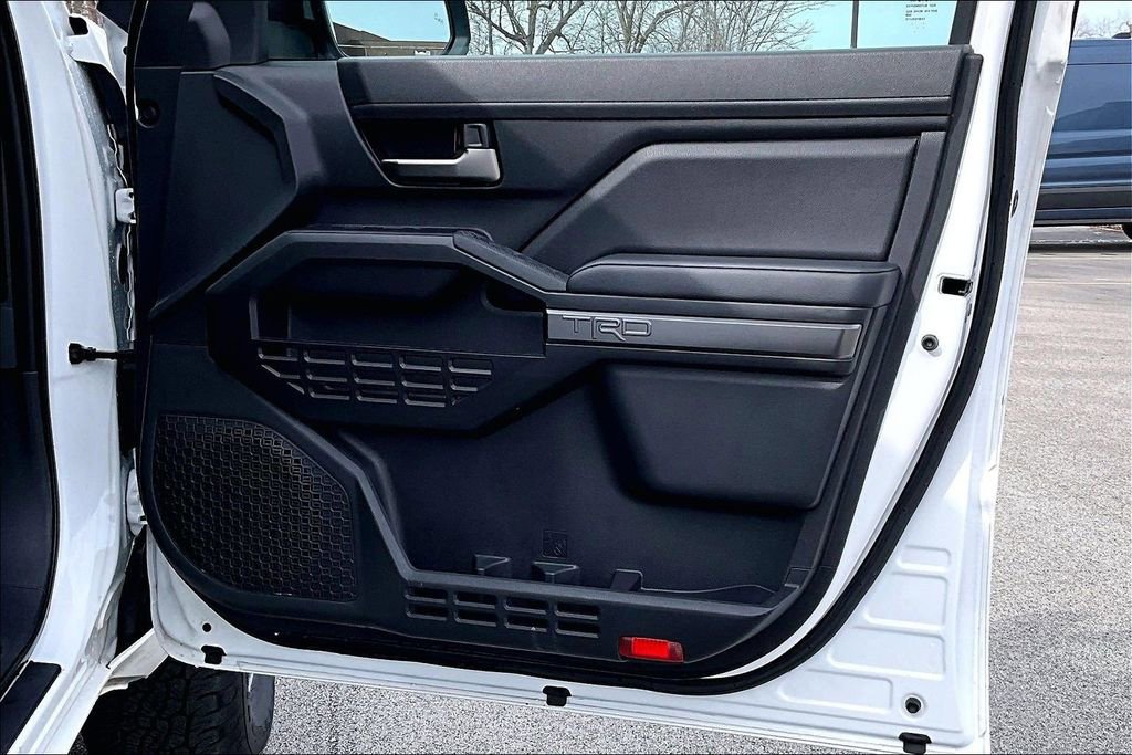 Used 2025 Toyota Tacoma TRD Off-Road image 22