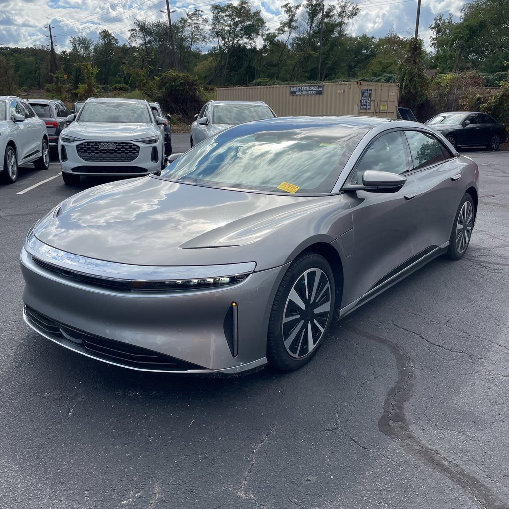 Used 2023 Lucid Air Touring image 2