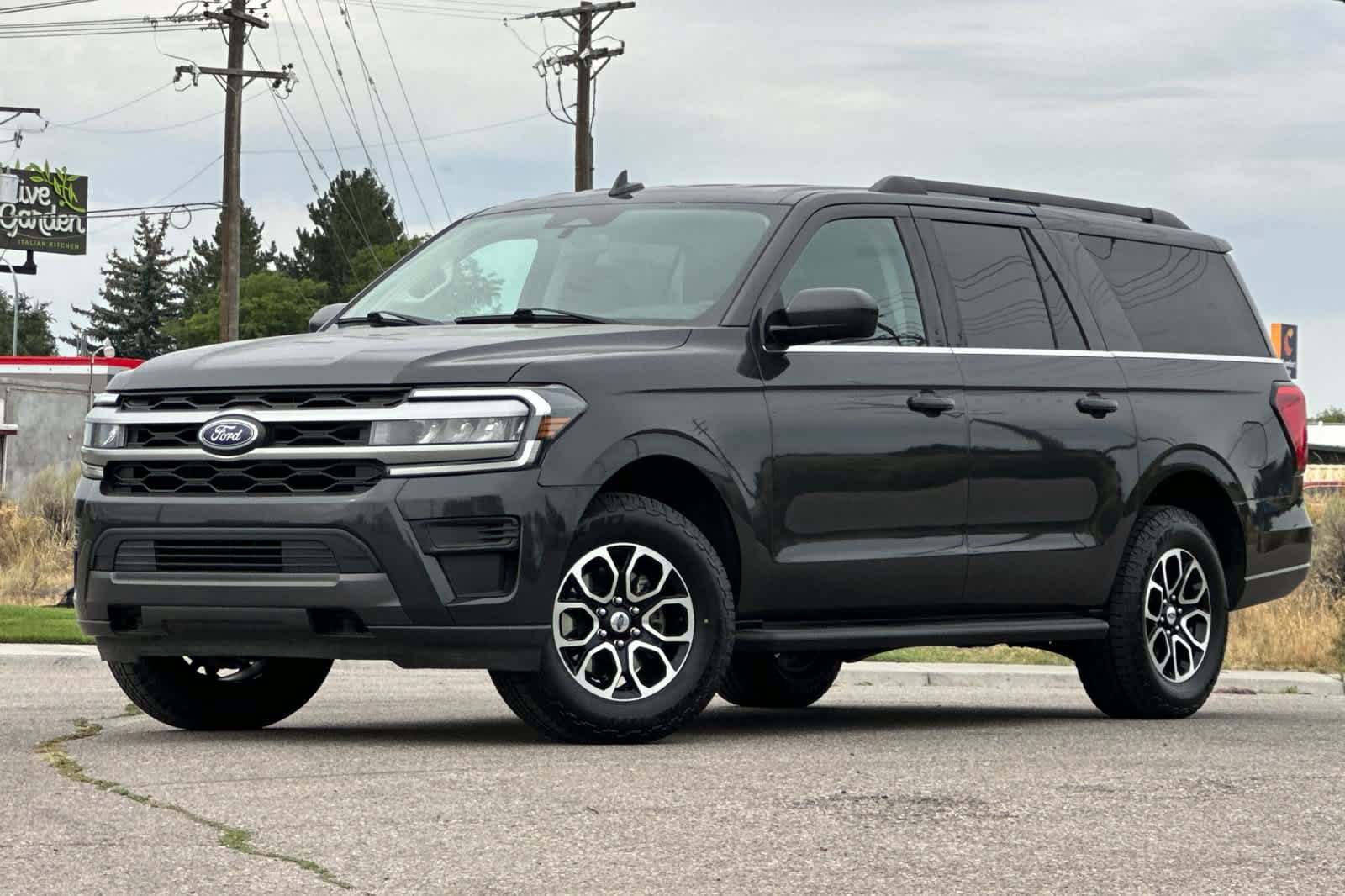 Used 2023 Ford Expedition Max XLT