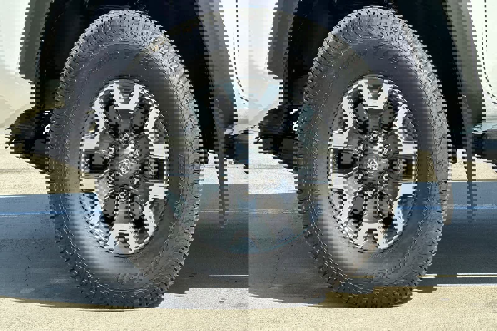 Used 2021 Toyota Tacoma TRD Off-Road image 24