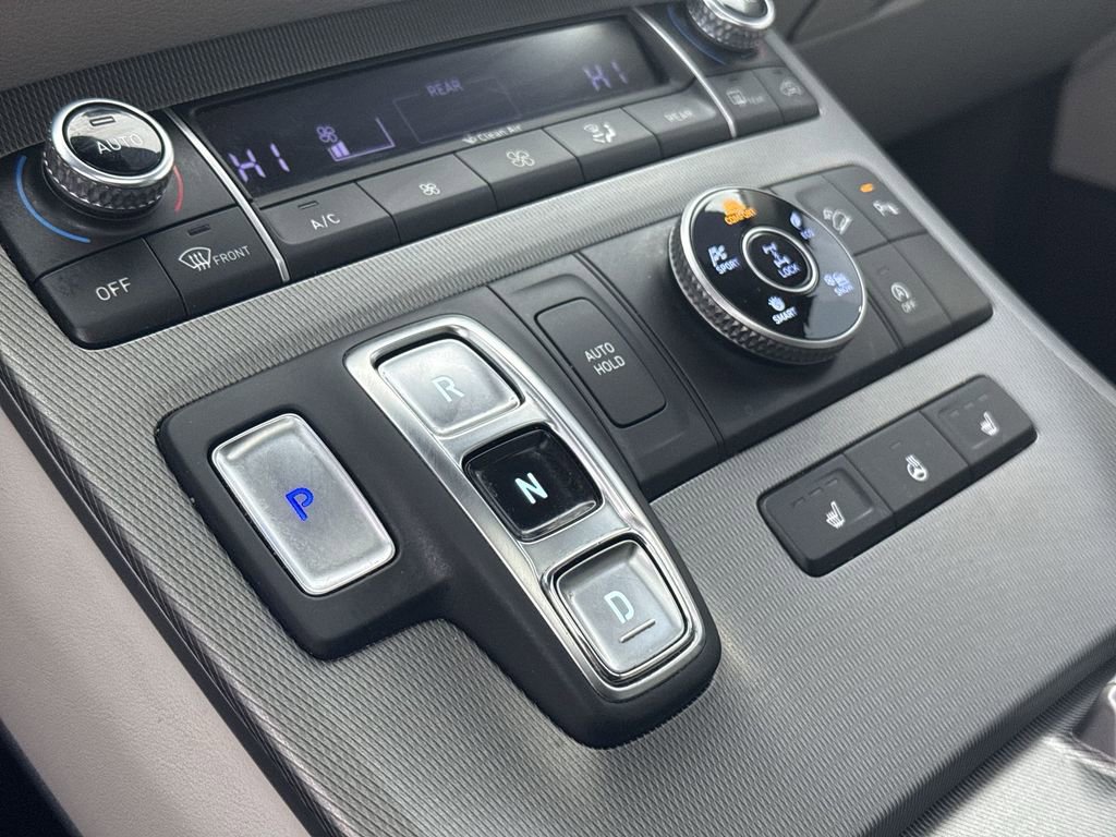 Used 2020 Hyundai Santa Fe SEL w/ Convenience + Premium Package image 19