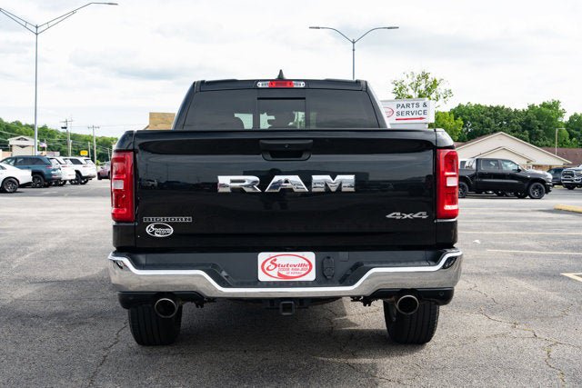 Used 2025 RAM 1500 Big Horn AWD/4WD image 4