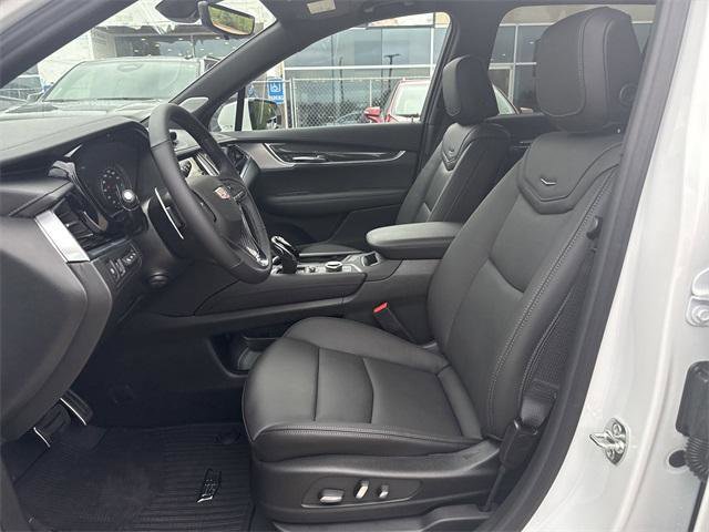 New 2025 Cadillac XT6 Sport w/ Technology Package image 9