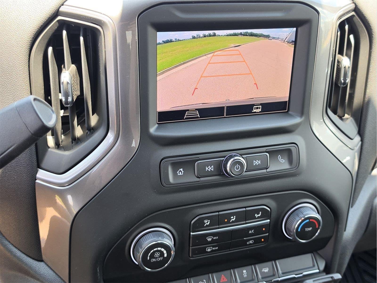 New 2026 Chevrolet Silverado 1500 Custom RWD image 9
