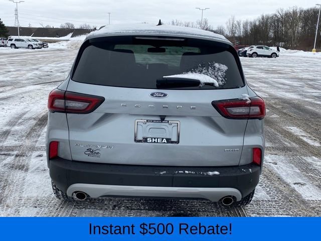 Used 2023 Ford Escape Platinum image 5