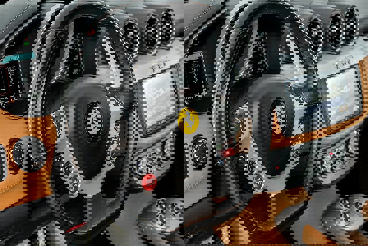 Used 2012 Ferrari FF image 23