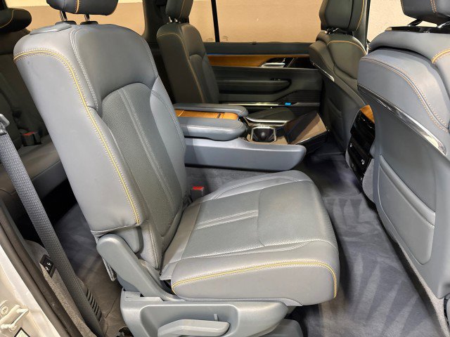 Used 2022 Jeep Grand Wagoneer Series II w/ Premium Group II image 80