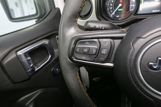 Used 2024 Jeep Wrangler Unlimited AWD/4WD image 32