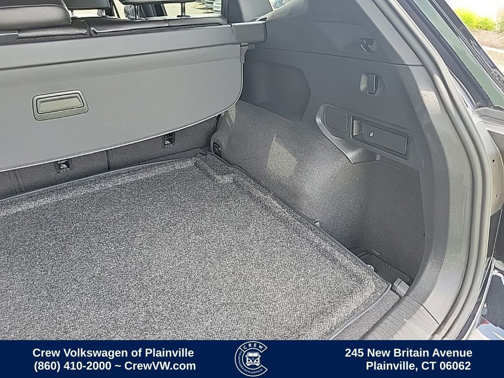 Certified 2024 Volkswagen Tiguan SE R-Line AWD/4WD image 51