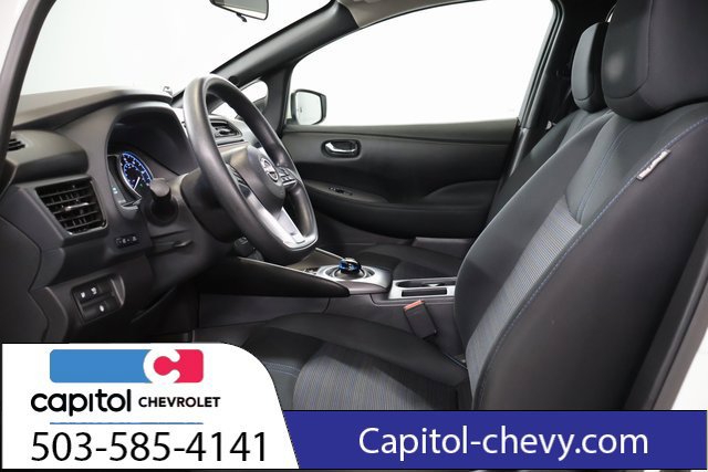 Used 2025 Nissan Leaf S FWD image 13