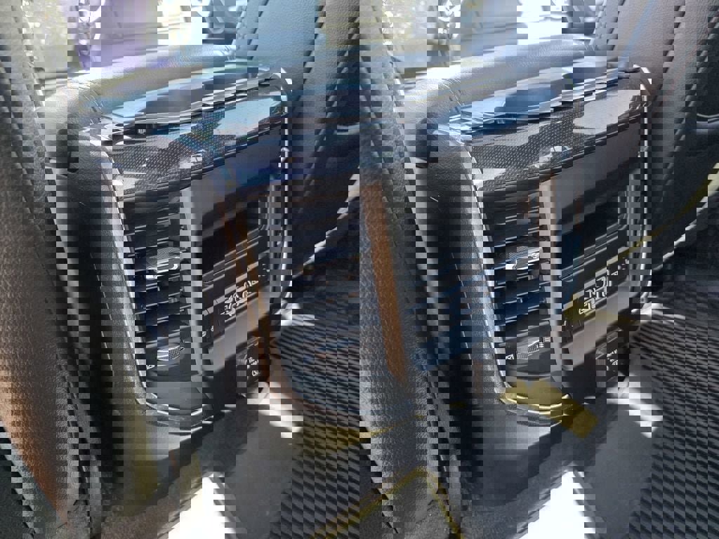 Used 2021 RAM 1500 Laramie image 16