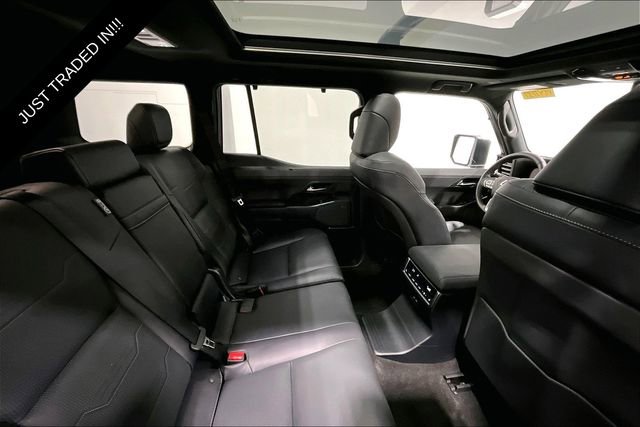 Used 2025 Lexus GX 550 w/ Accessory Package (2T) image 28