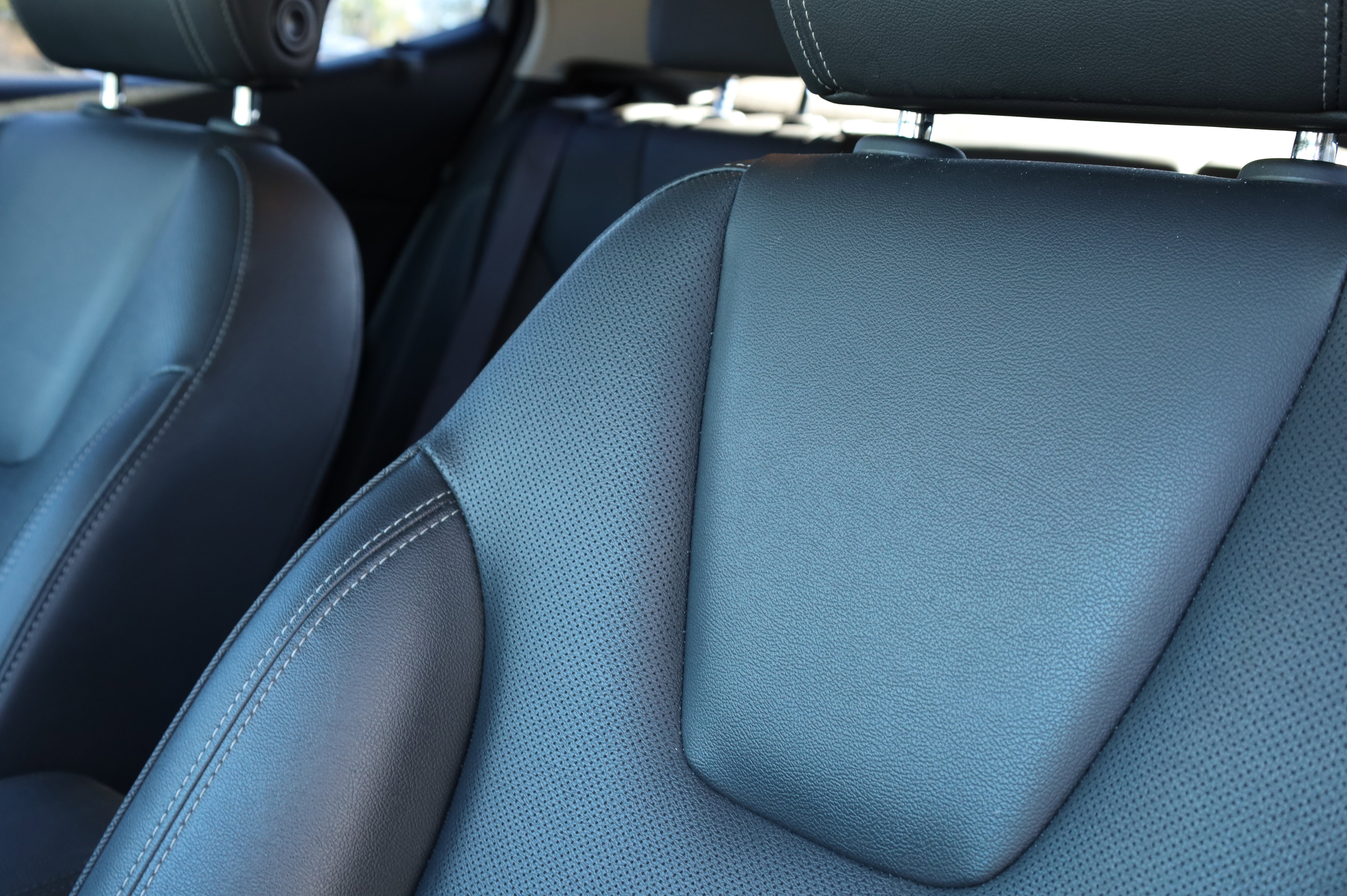 Used 2024 Buick Encore GX Sport Touring image 18