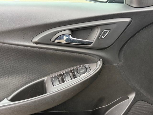 Used 2023 Chevrolet Malibu LT image 17