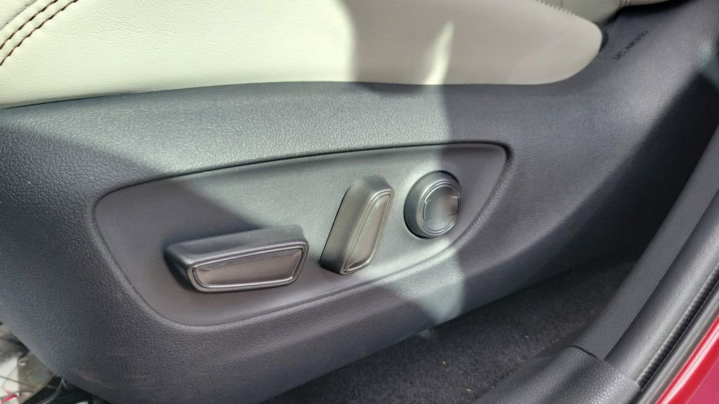 Certified 2025 Toyota RAV4 XLE Premium image 16