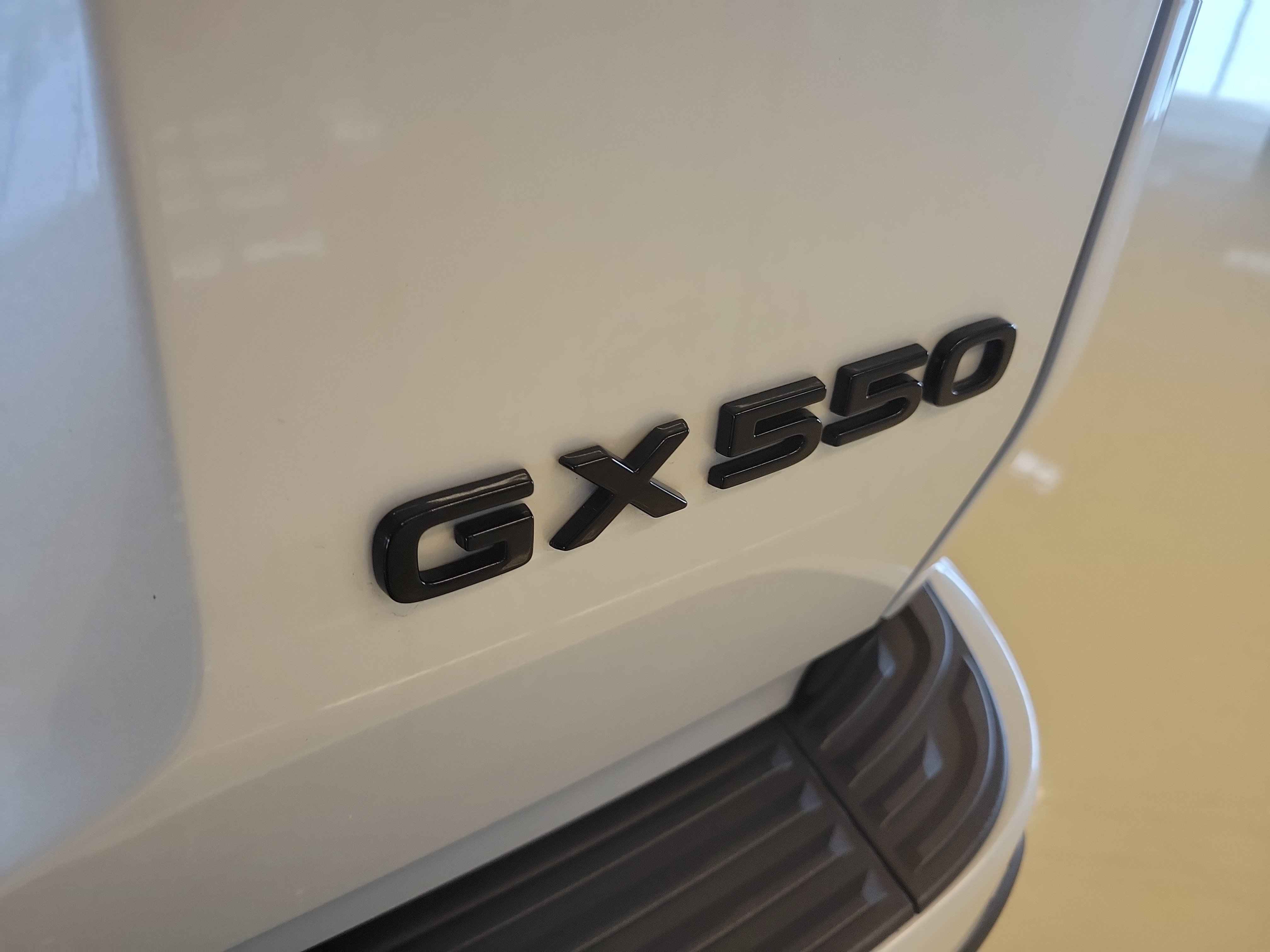 Used 2024 Lexus GX 550 AWD/4WD image 10