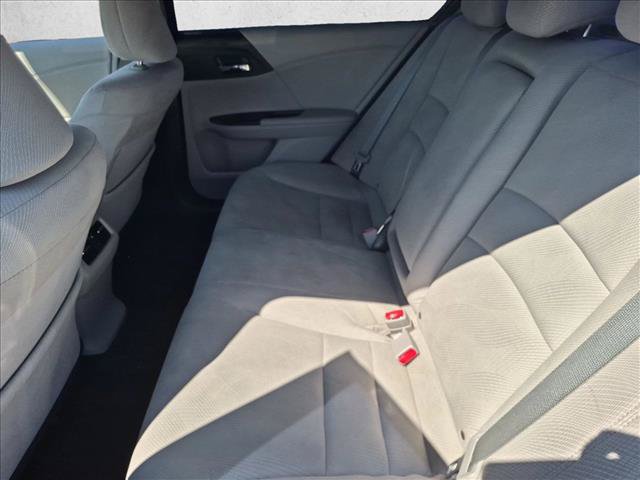 Used 2017 Honda Accord EX image 18