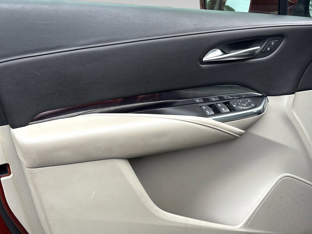 Used 2019 Cadillac XT4 Luxury FWD image 13
