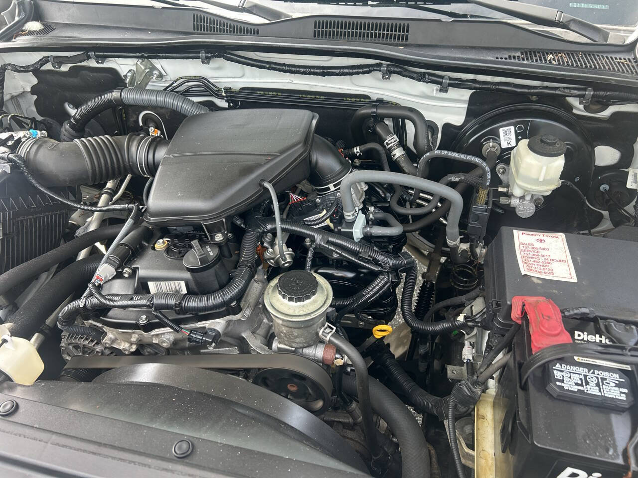 Used 2020 Toyota Tacoma SR RWD image 16