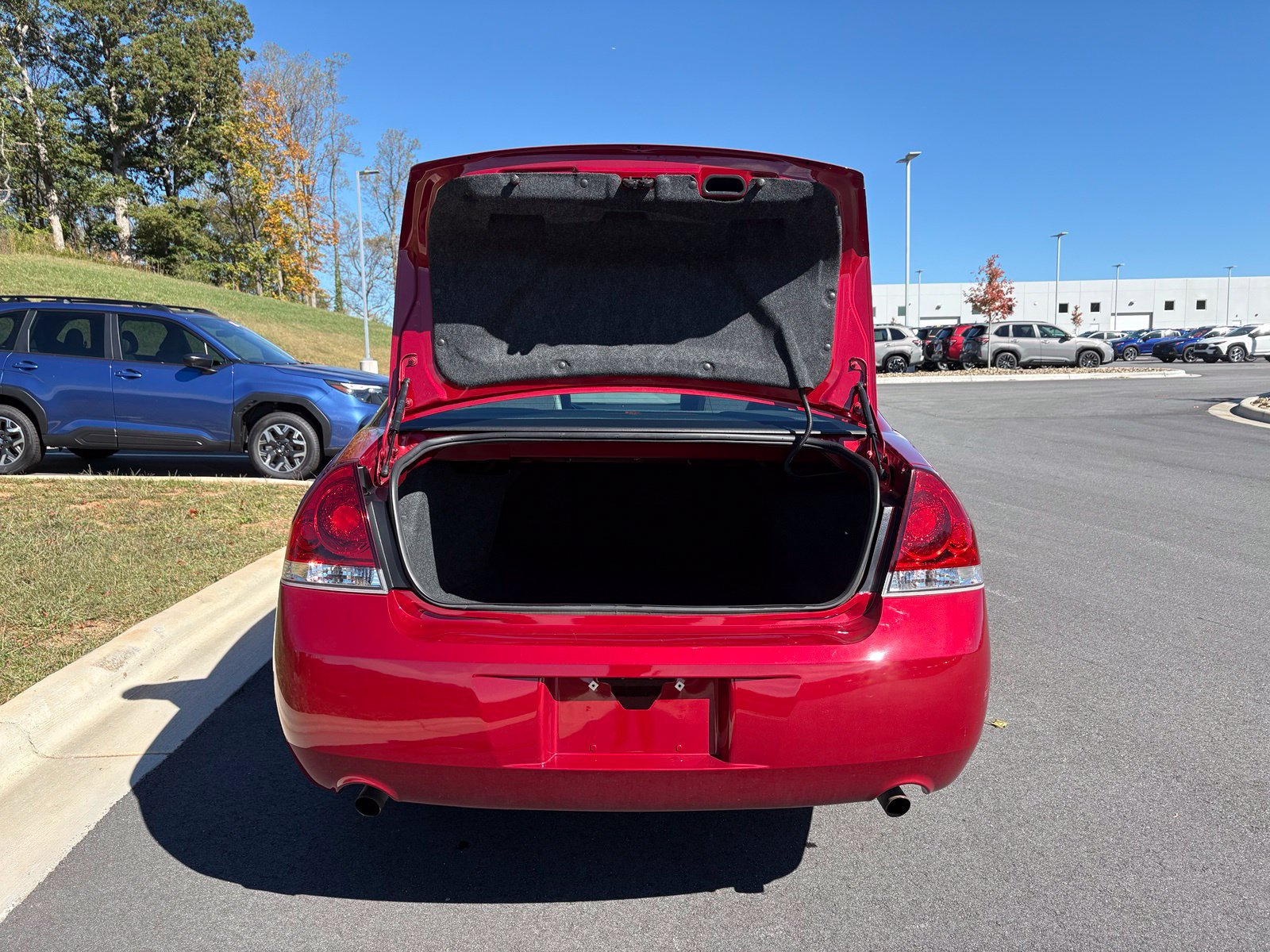 Used 2014 Chevrolet Impala LT w/ LT Sunroof Package FWD image 11