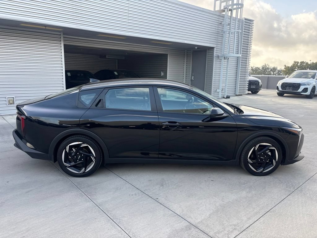 Used 2025 Kia K4 EX FWD image 4