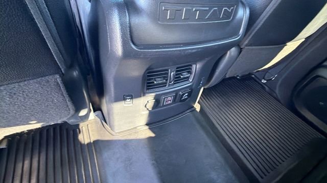 Used 2023 Nissan Titan PRO-4X w/ Pro-4x Convenience Package image 18