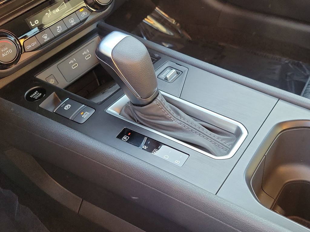 New 2026 Nissan Kicks SV image 11