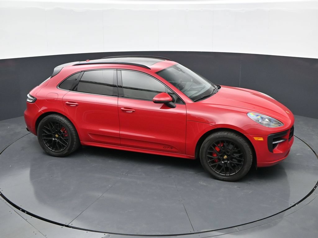Used 2021 Porsche Macan GTS w/ Sport Chrono Package AWD/4WD image 32
